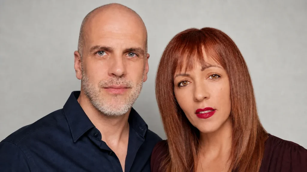 Eilish y Javi, hipnoterapeuta y médium de Conectando con Almas en Barcelona